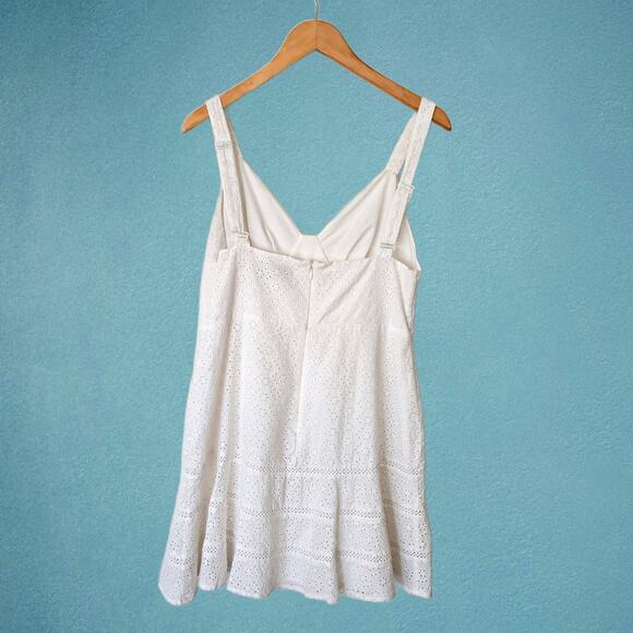 Anthropologie Mare Mare Tatum White Eyelet Mini Dress Large Flare Hem Coquette - Picture 12 of 13